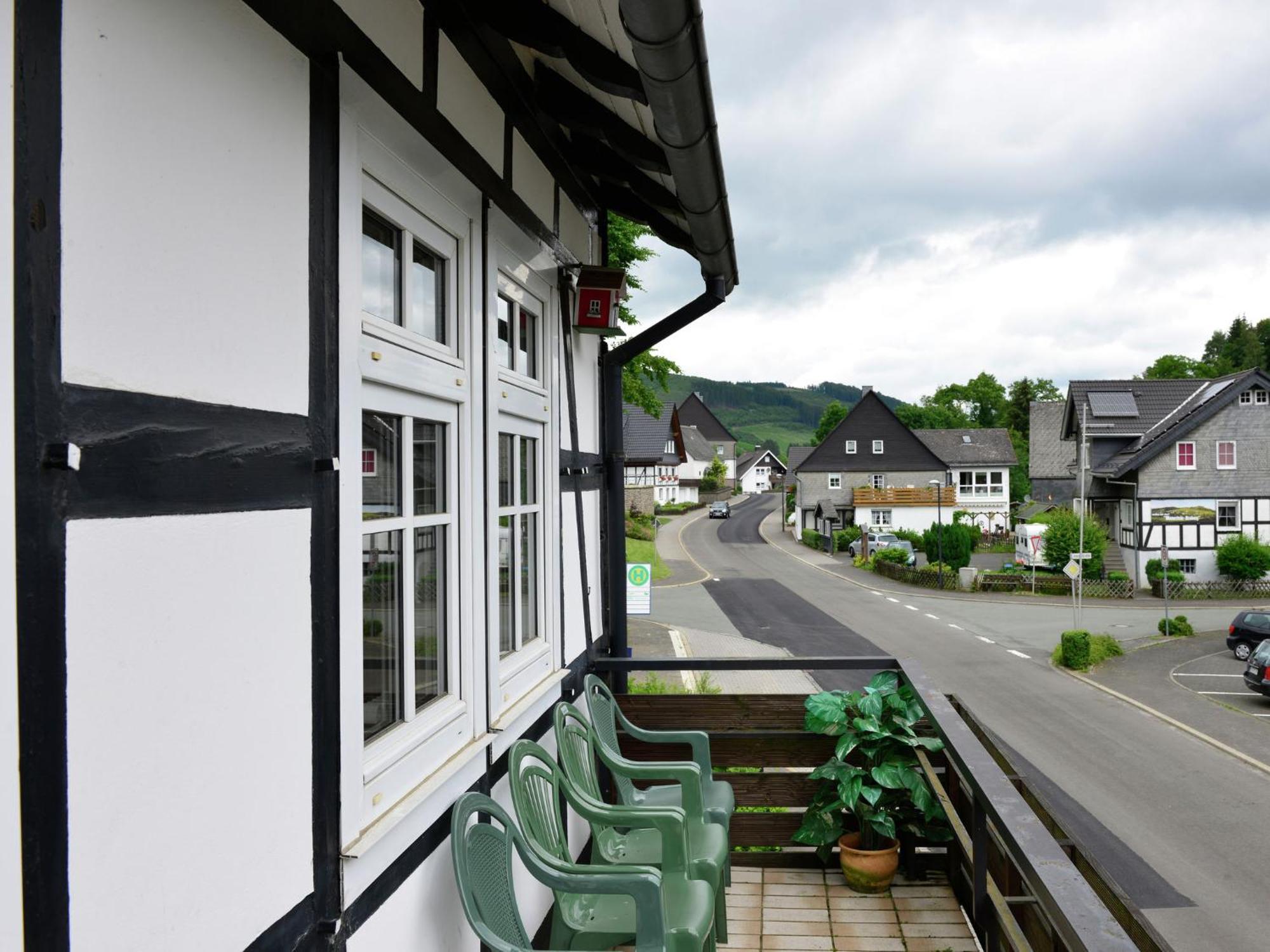 Cozy Holiday Home With Wifi In Hochsauerland Elpe 外观 照片